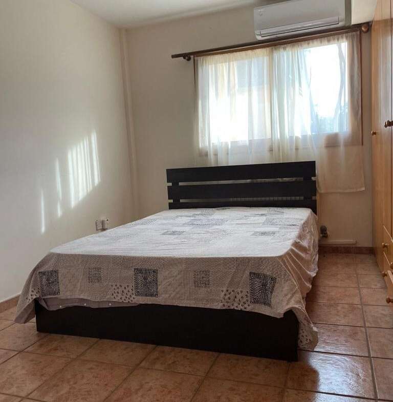 768